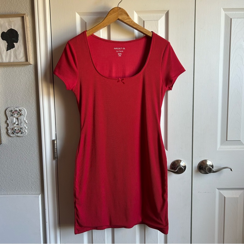 red scoop neck short sleeve ribbed baby doll mini dress